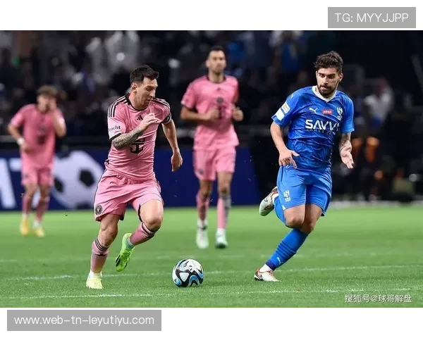 曼城再夺杯赛冠军，蓝月亮统治力无解，曼城蓝色